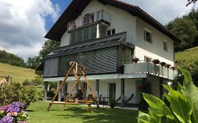 Traumhafte Ferienwohnung mit Pool